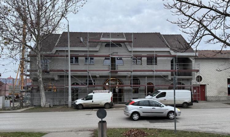 Négy lakásos társasház a belváros szívében