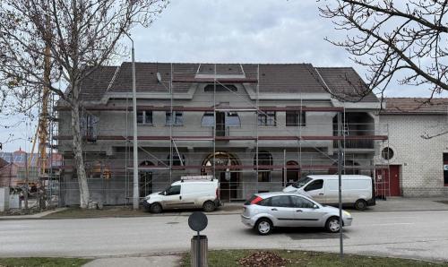 Négy lakásos társasház a belváros szívében