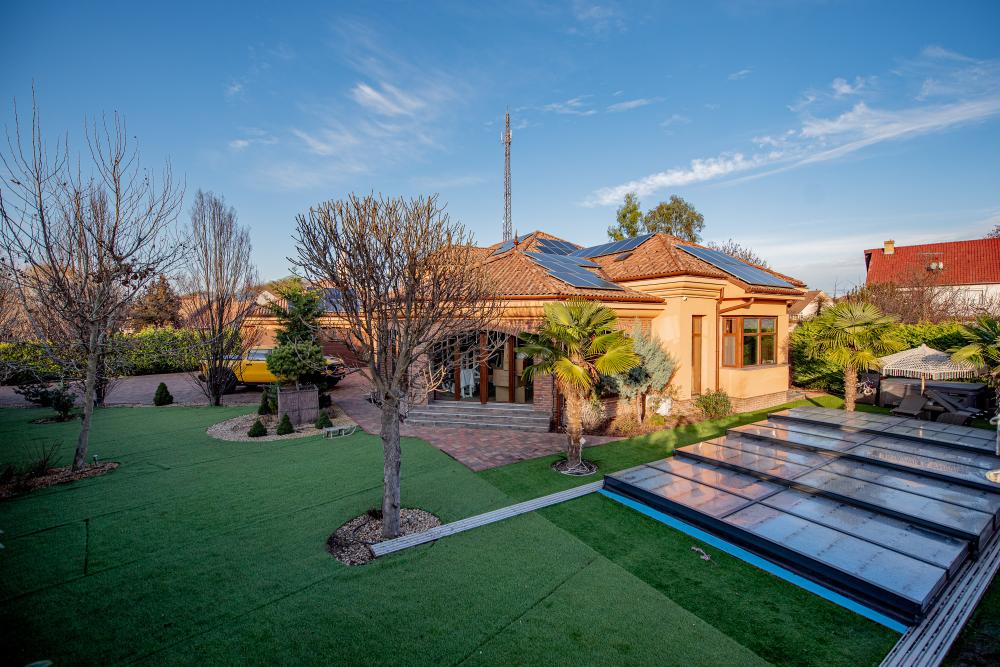 Mediterrán hangulatú családi ház 